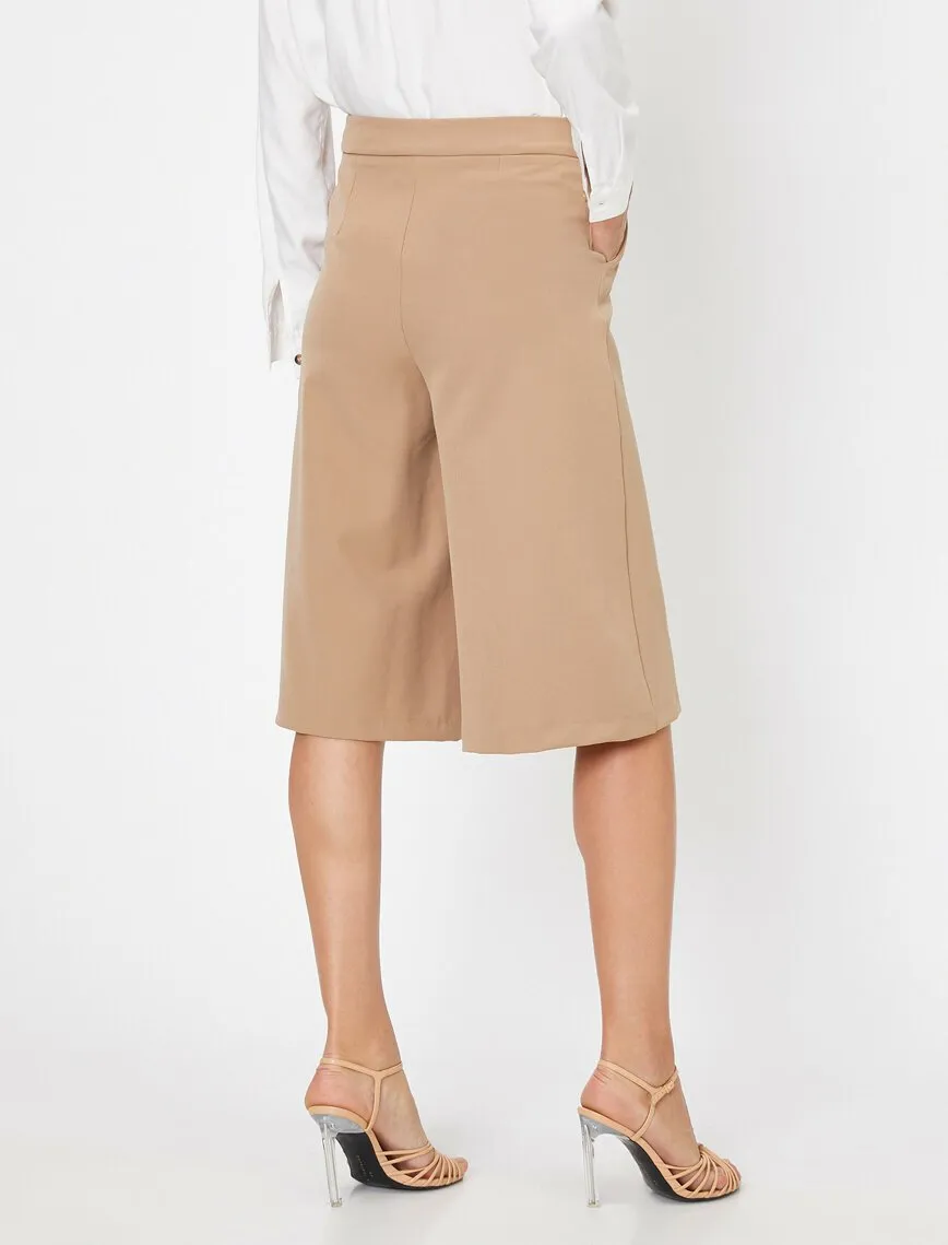 16331 Camel Culotte Trousers