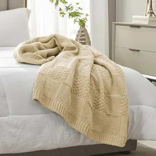 Amélie Home Checkered Throw Blanket Soft Cozy Knit Throw Blanket Farmhouse Decorative Chenille Throw Blanket for Couch Bed Sofa Living Room, 50"x 60", Beige