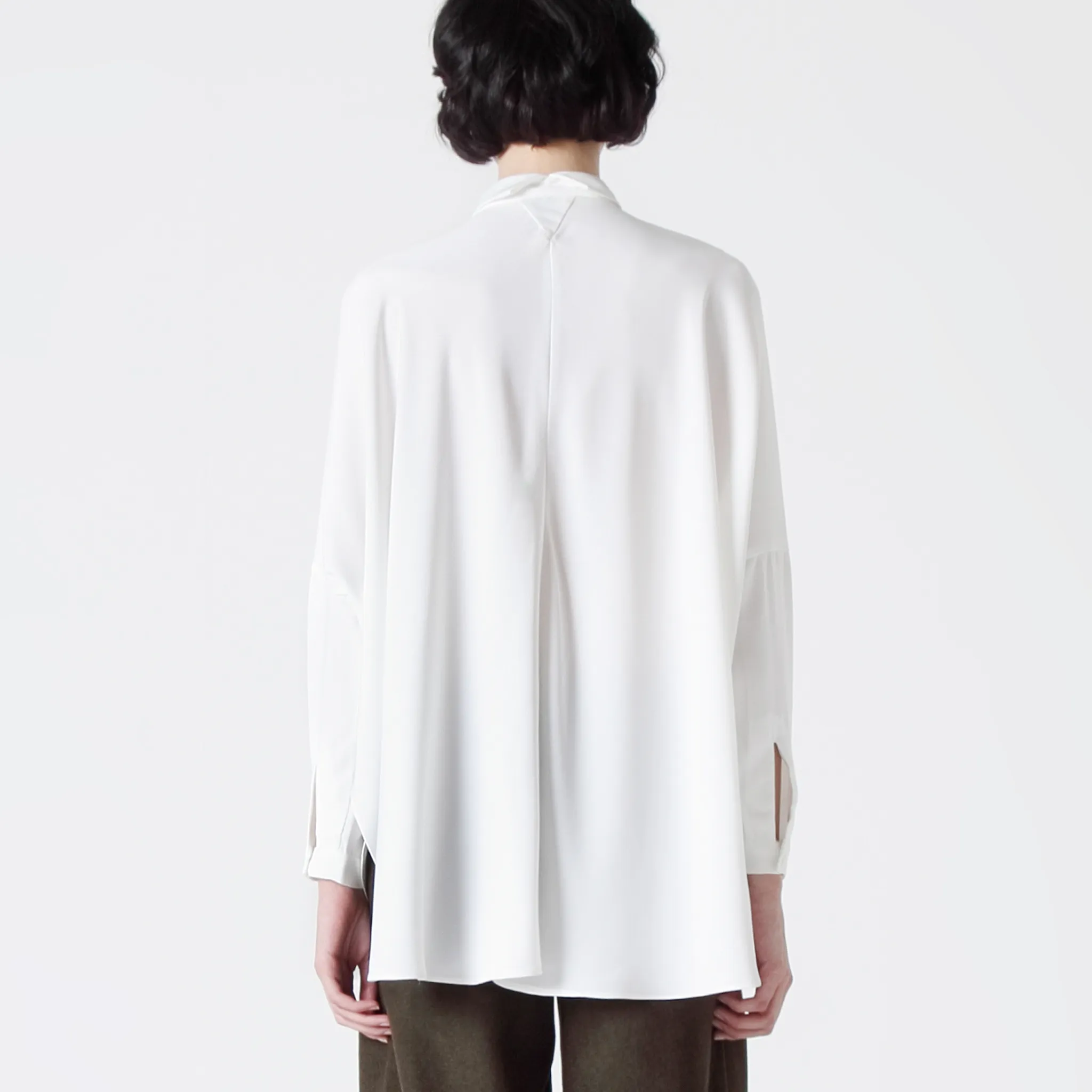 Cape Shirt with Slit Back Collar