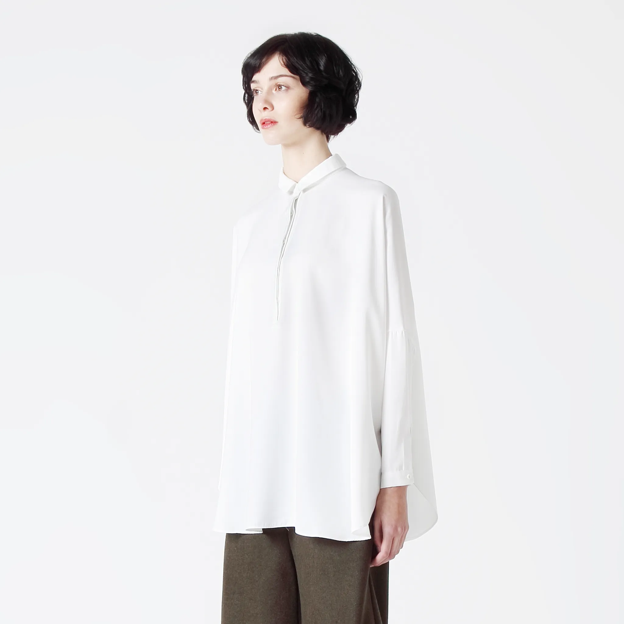 Cape Shirt with Slit Back Collar