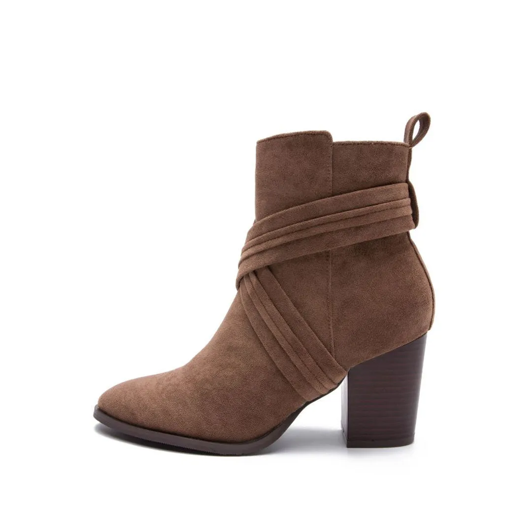 Chic Crisscross Strap Pointed Toe Block Heel Suede Ankle Boots - Brown