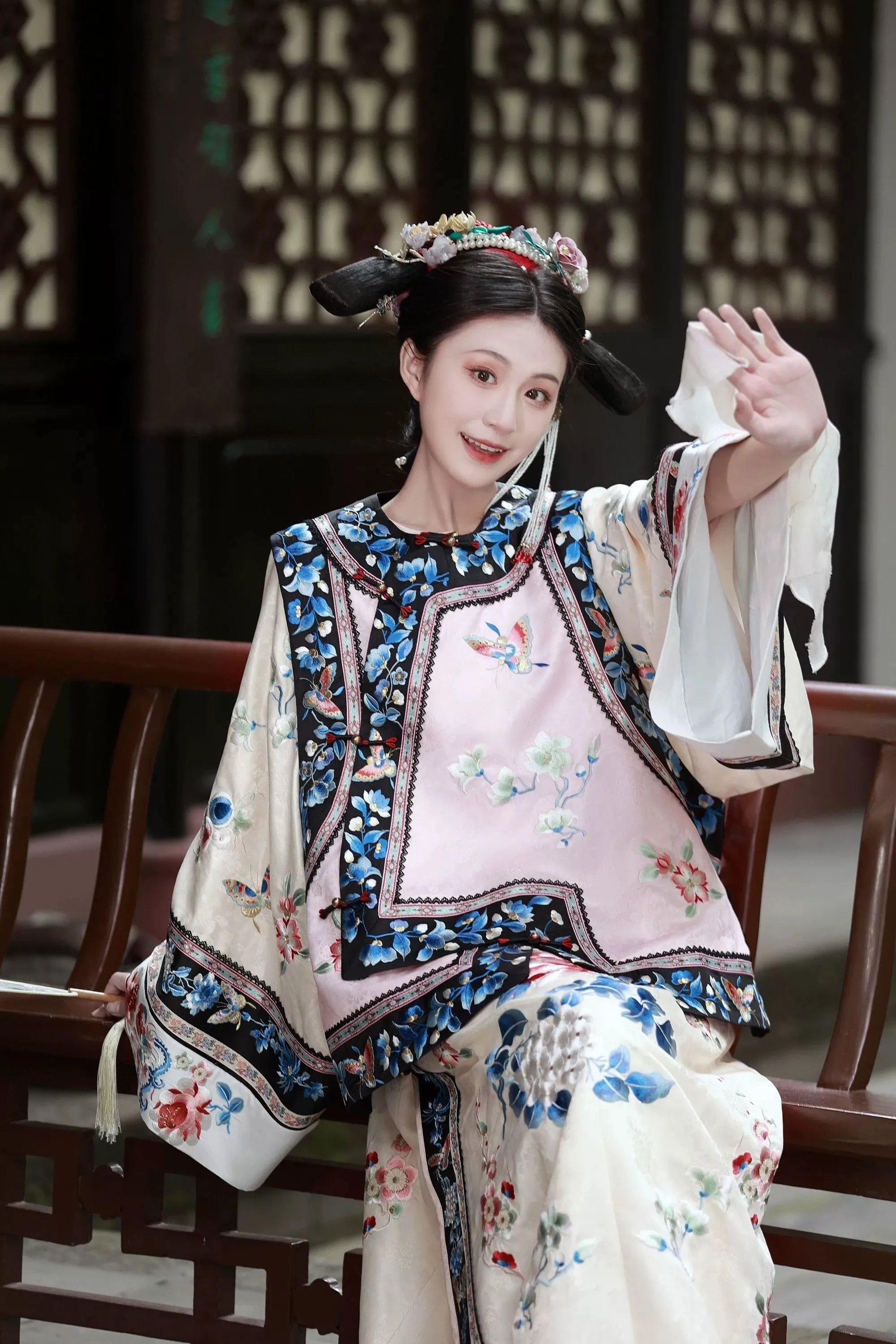 Chun'er 淳儿 Qing Dynasty Chenyi Dress