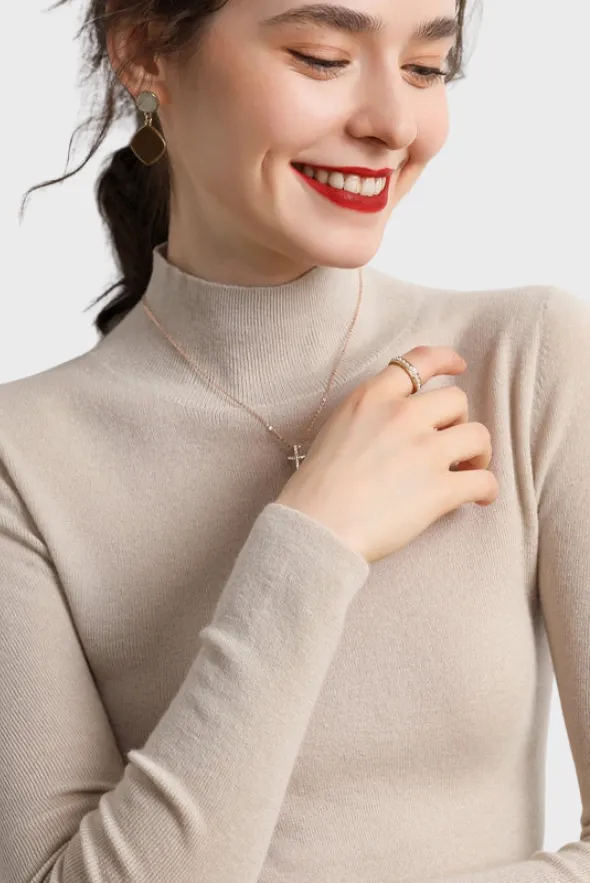 Fitted Mock-Neck Sweater (White Worsted Cashmere Staple)