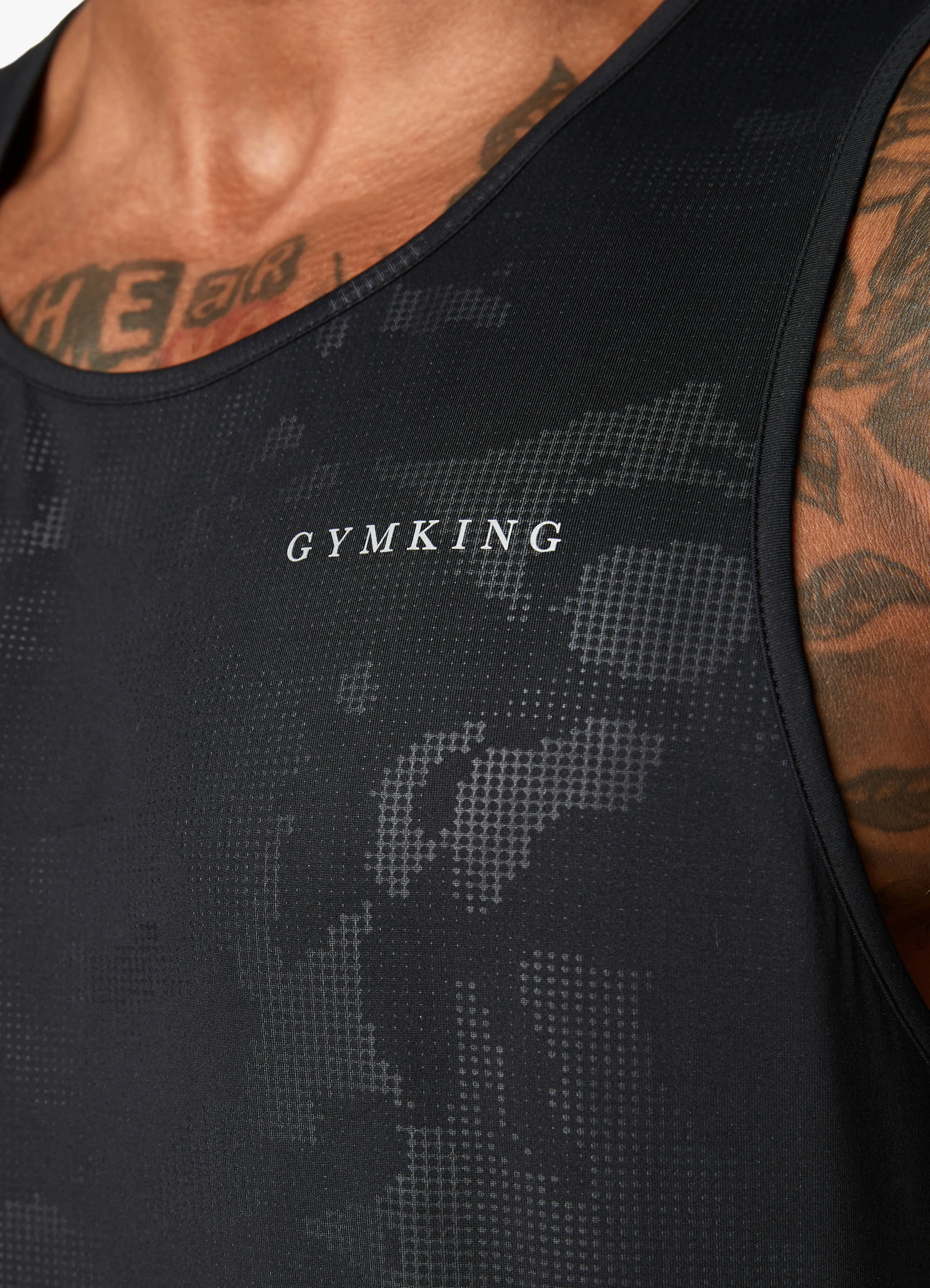 Gym King Debossed Camo Vest - Black