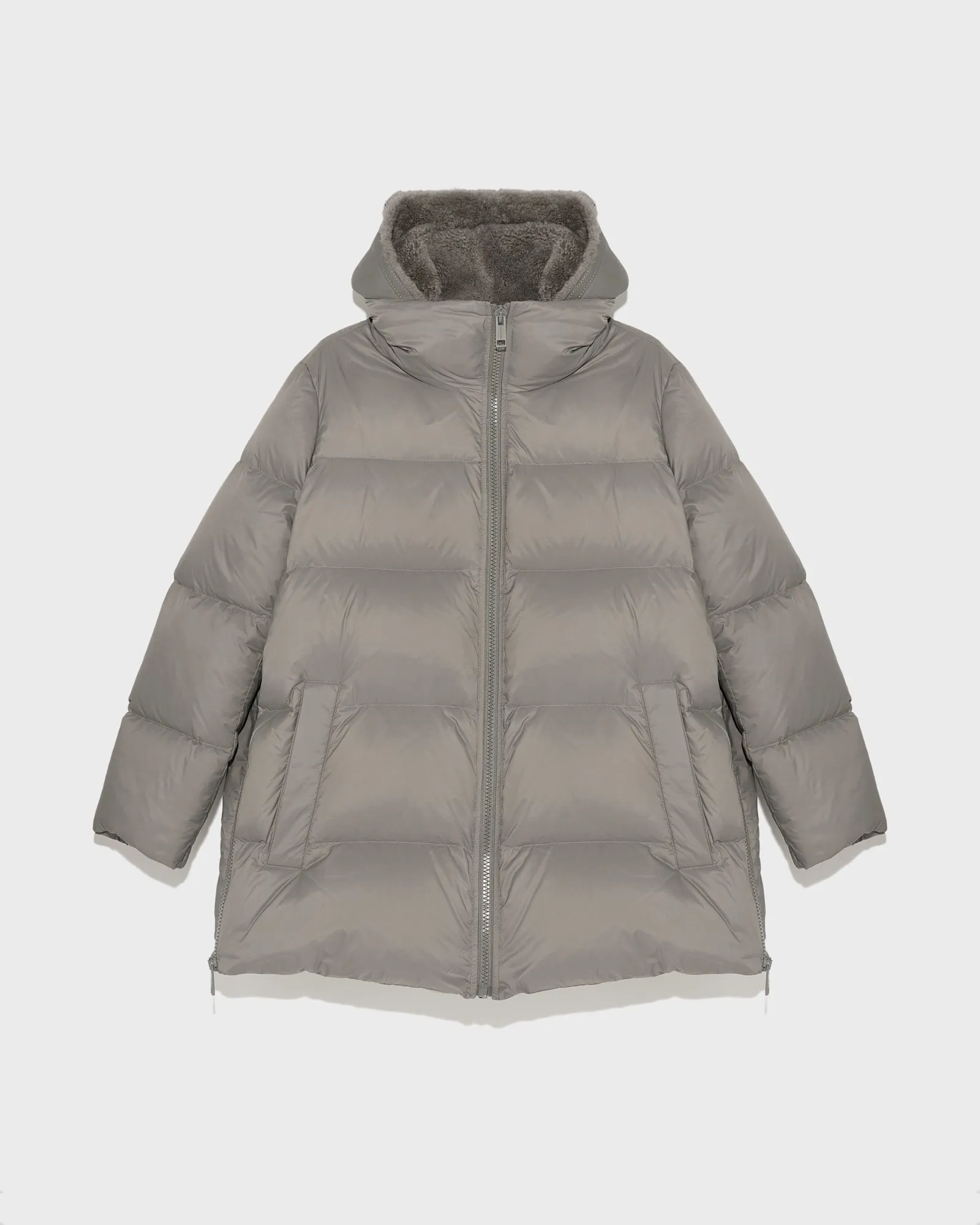 Hooded down jacket in nylon and lamb