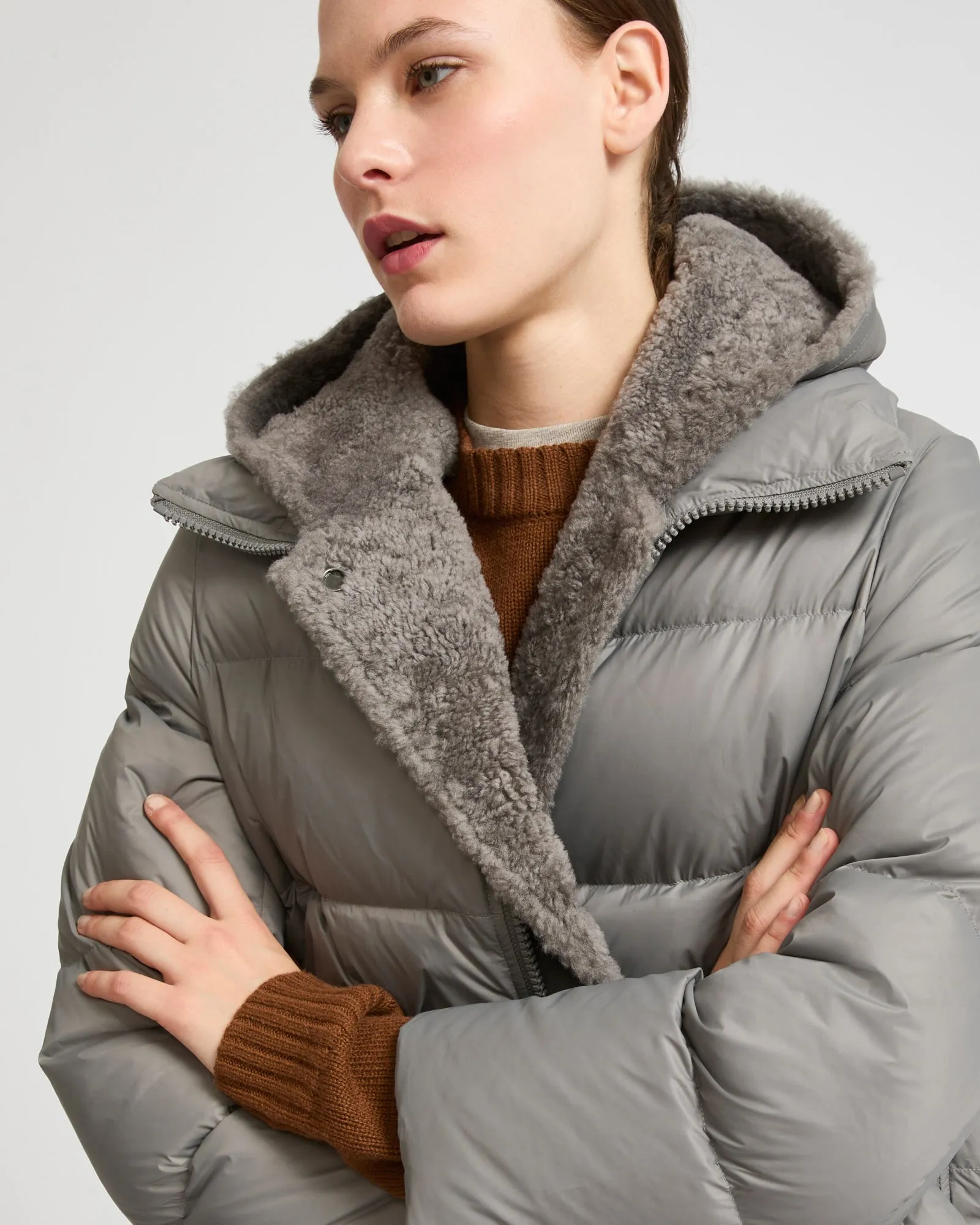 Hooded down jacket in nylon and lamb