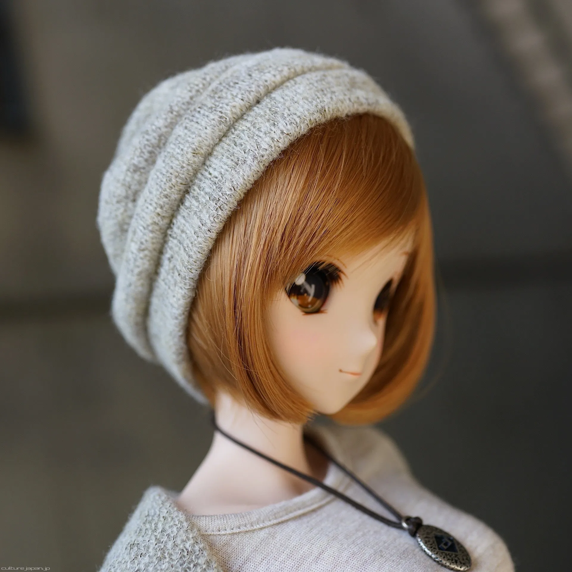 Knit Beanie (Beige-ish)