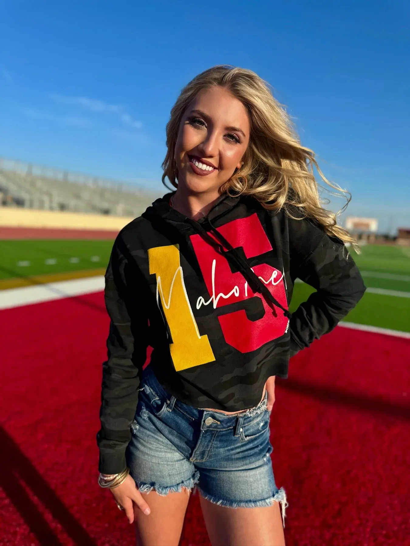 Ladies Texas True Threads Mahomes 15 by Randi Mahomes Black Camo Cropped Hoodie