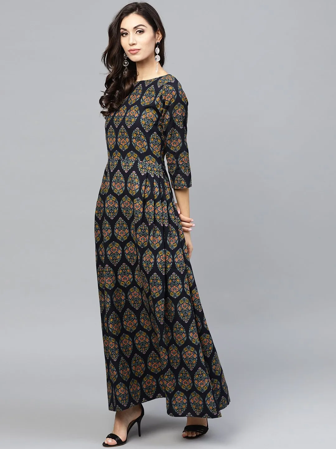 Multi Coloured Maxi Dress With Round Neck And 3/4 Sleeves