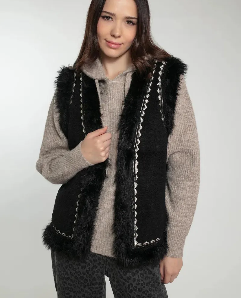 Nooki Danika Black Faux Fur Gilet