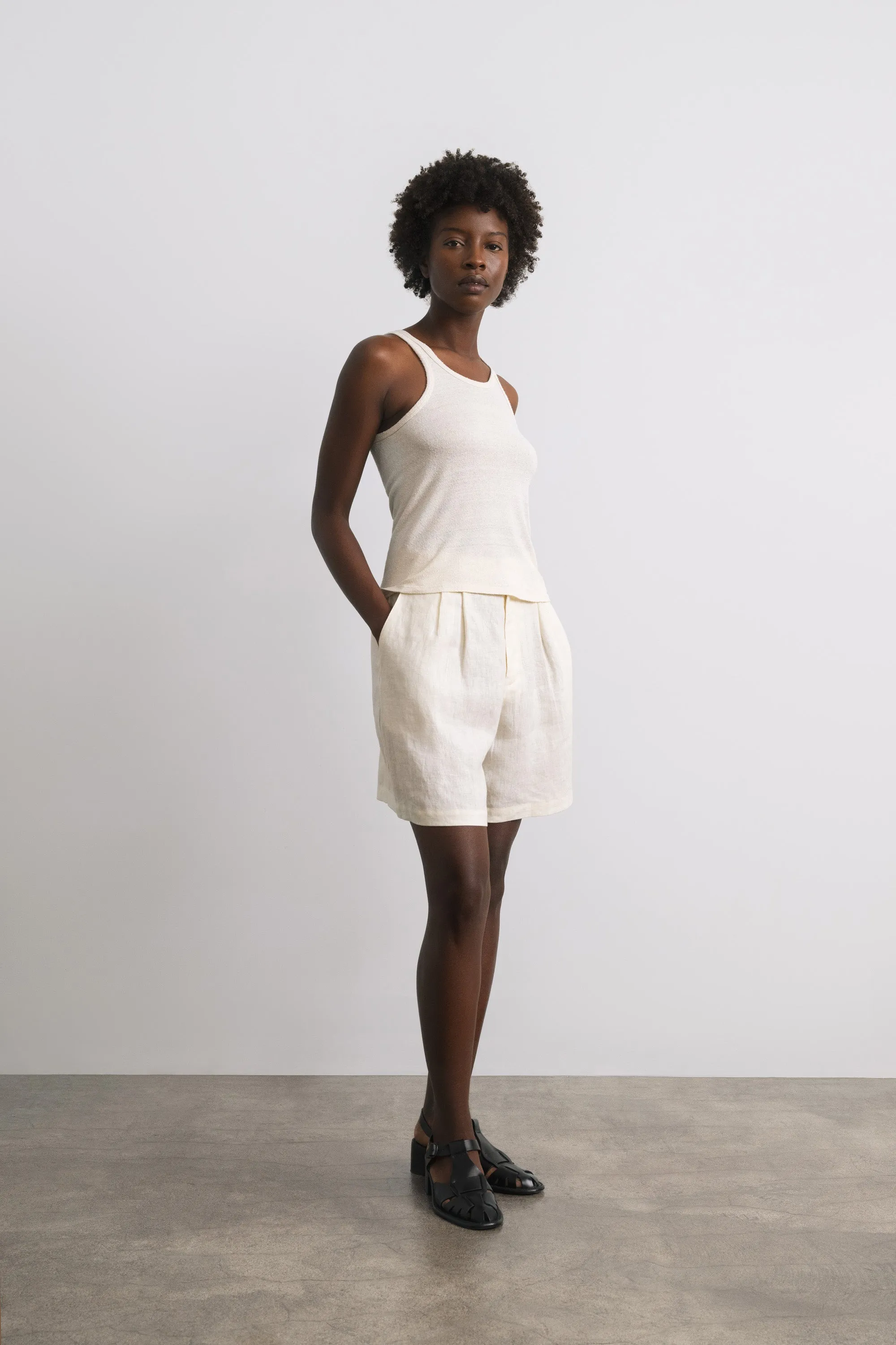 Pfeiffer Short, Laundered Linen, Natural