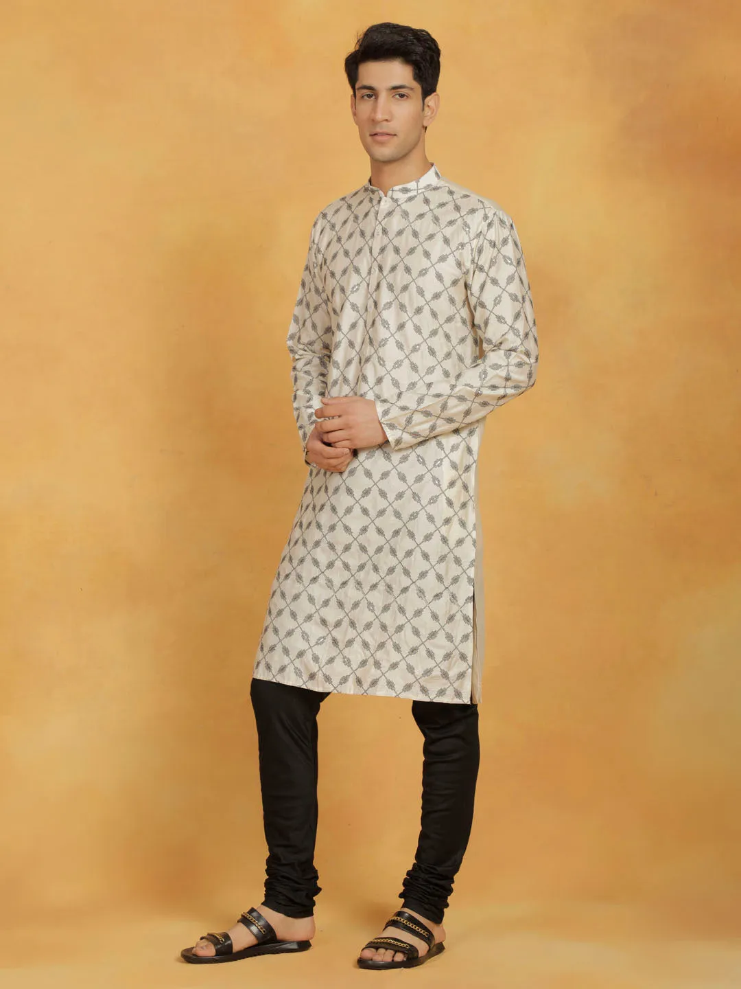 VASTRAMAY Cream & Black Cotton Kurta Set