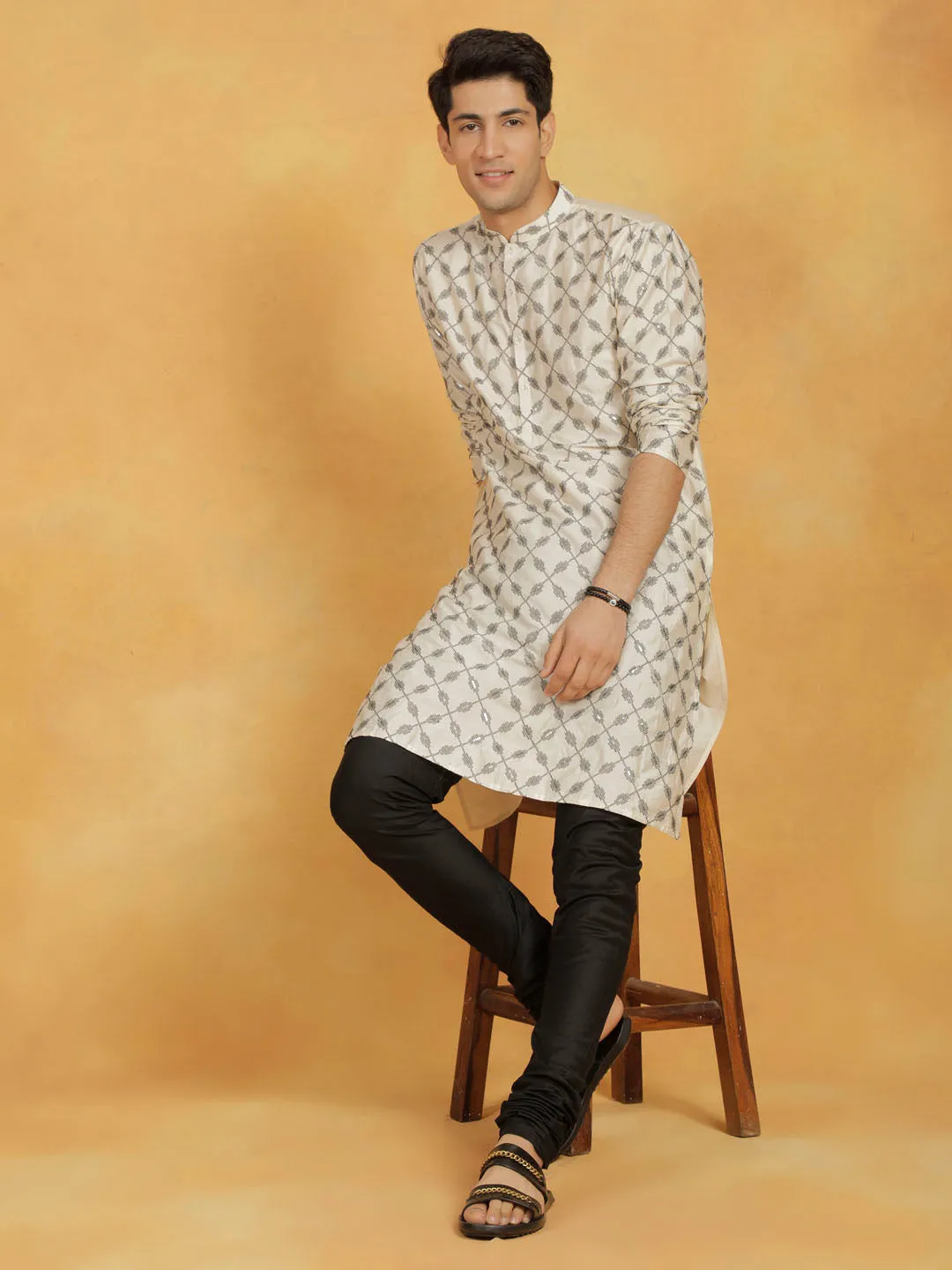 VASTRAMAY Cream & Black Cotton Kurta Set