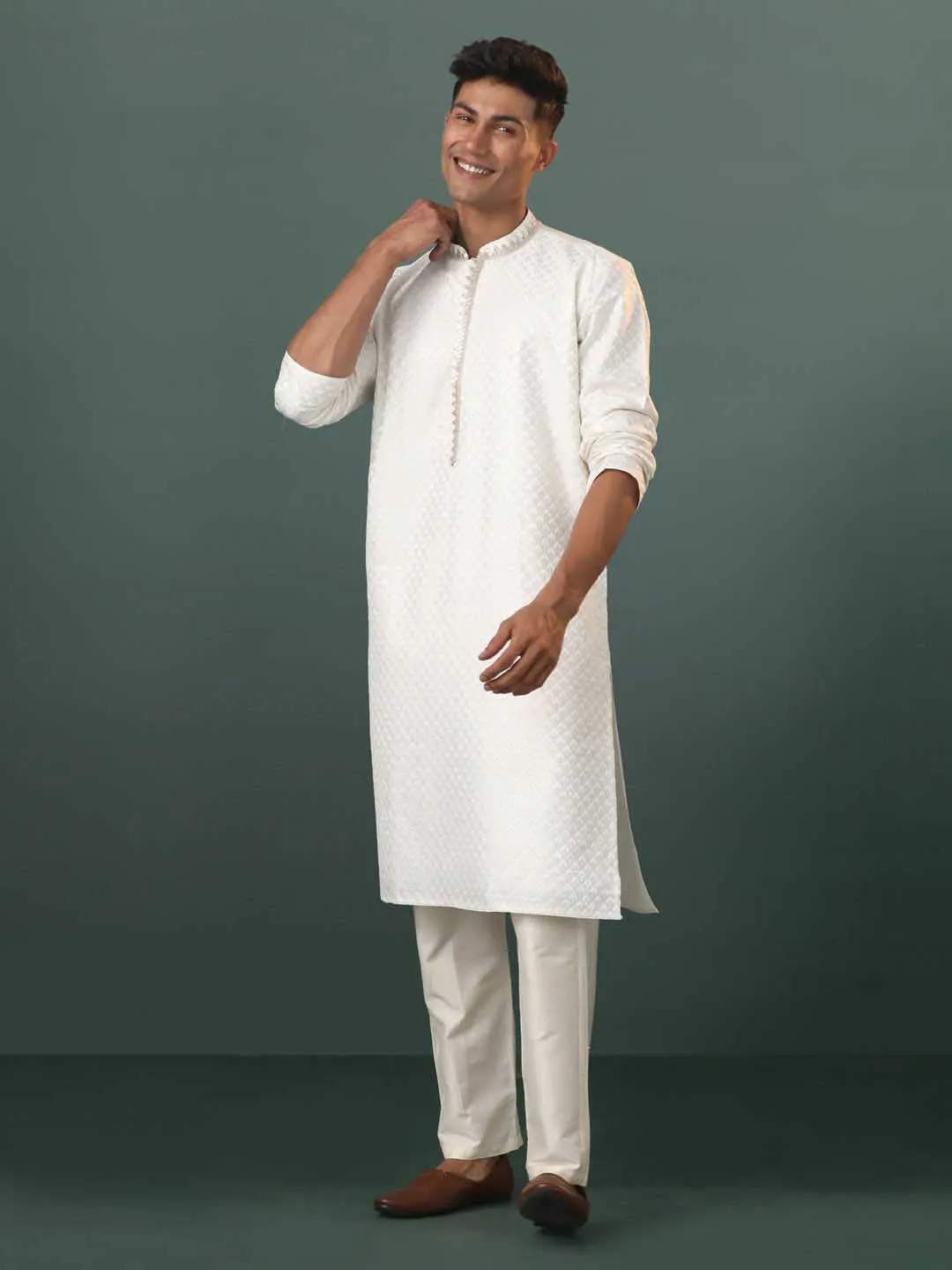 Vastramay Cream Embroidered Cotton Kurta Pyjama