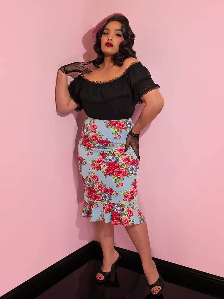 Vixen Flutter Skirt in Vintage Blue and Red Rose Print (2XL ONLY)