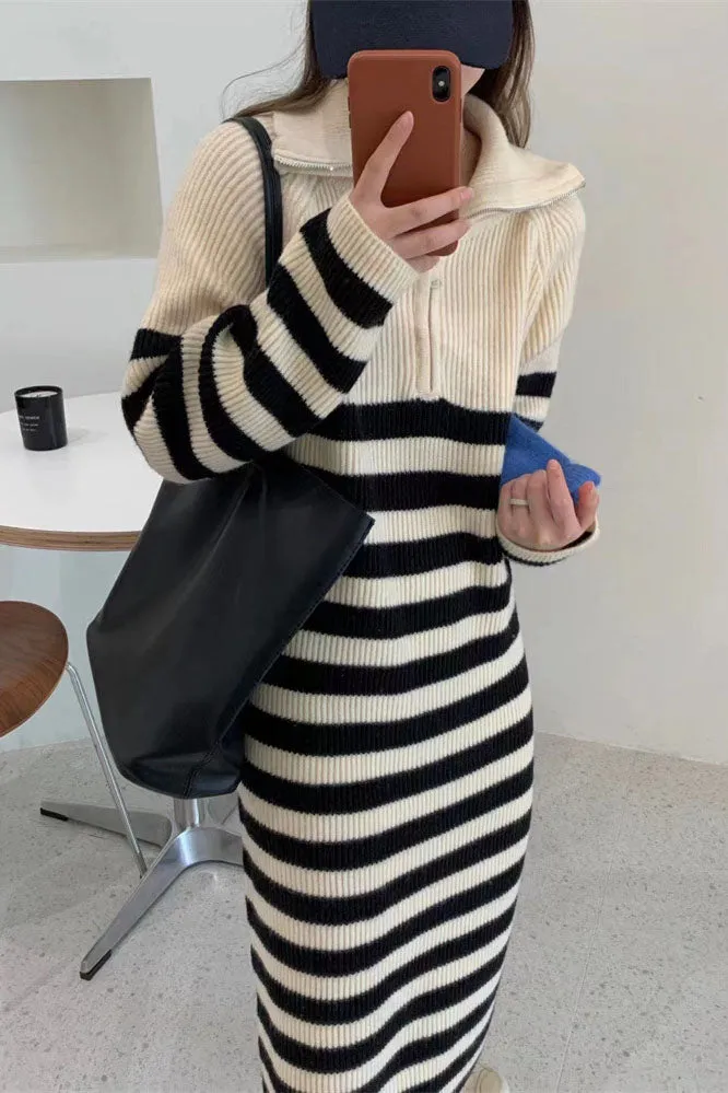 Zip half turtleneck contrast striped mid-length knitted dress